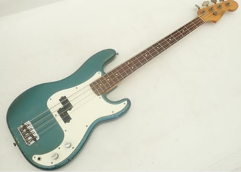 フェンダー（Fender）：1965年10月製 プレシジョンベースタイプ